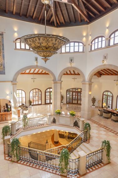 Lobby of St. Regis Mardavall Mallorca Resort